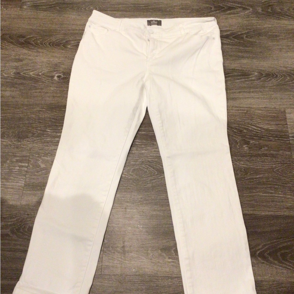 White Chicos jeans 2.5 like new